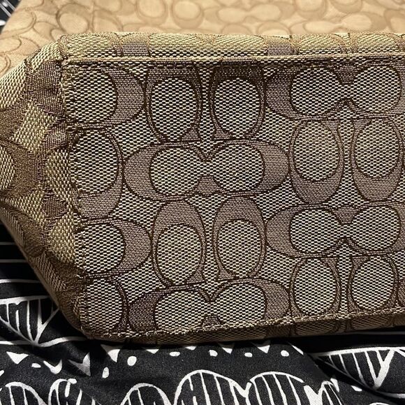 Coach Brown & Tan Logo Shoulder Purse - Picture 6 of 11